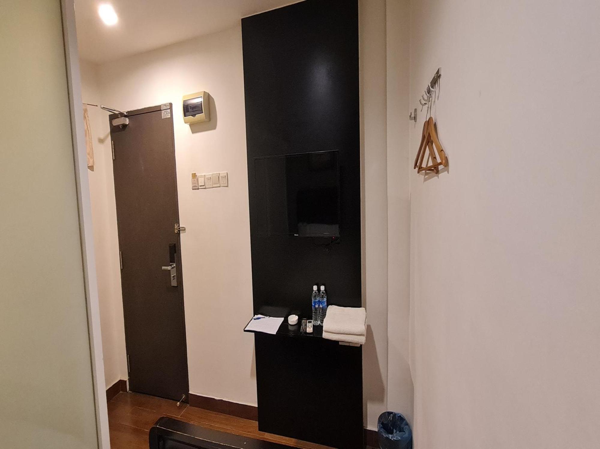 Hotel O Crossroads Hotel Kuala Lumpur Exterior photo