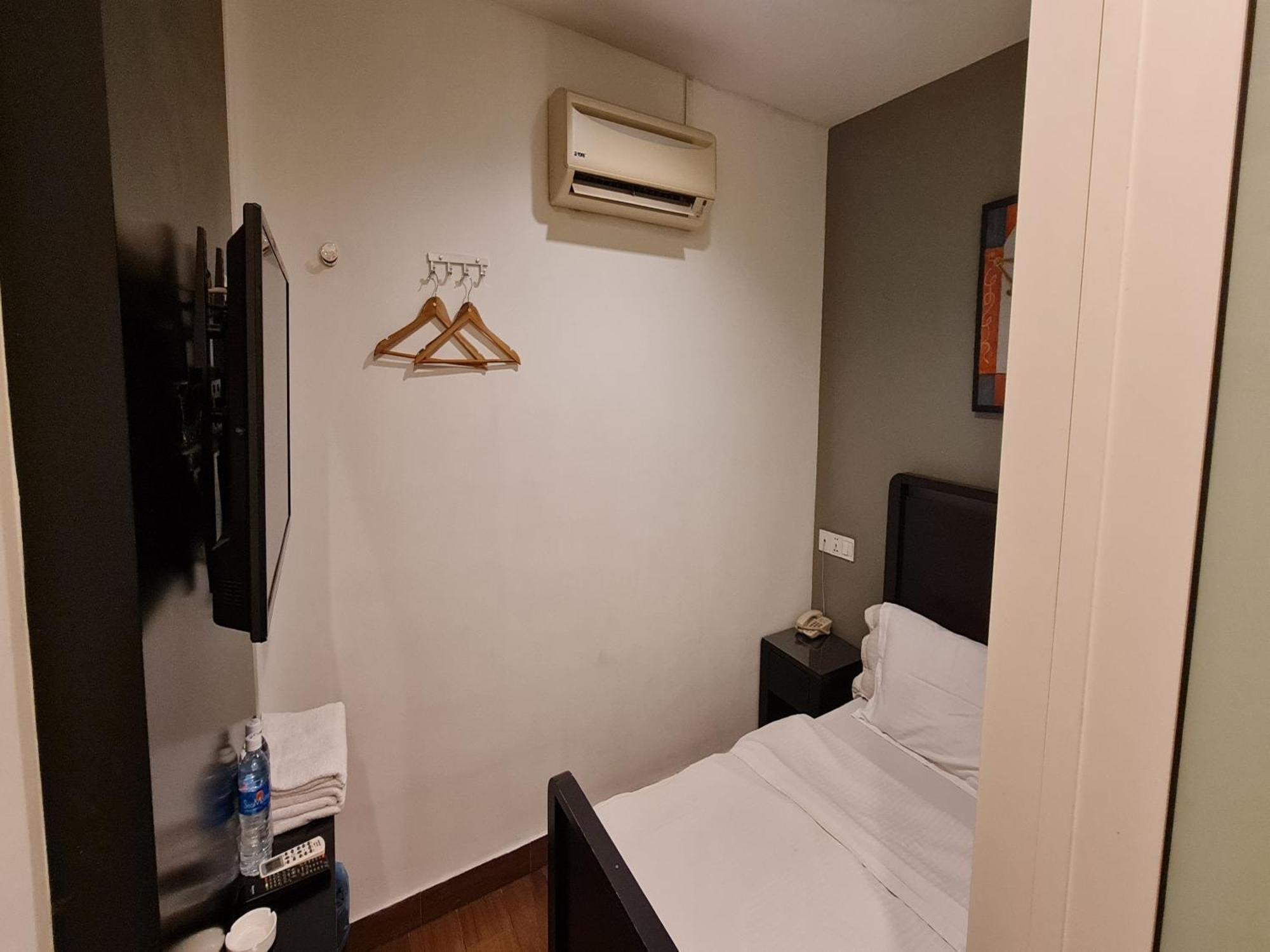 Hotel O Crossroads Hotel Kuala Lumpur Exterior photo